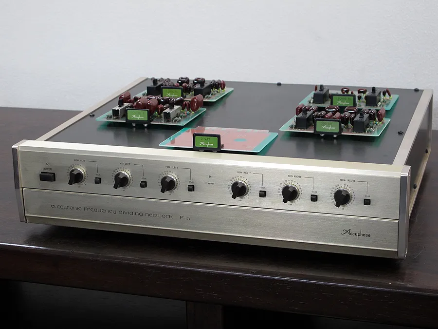 アキュフェーズ Accuphase F-15 チャンネルデバイダー