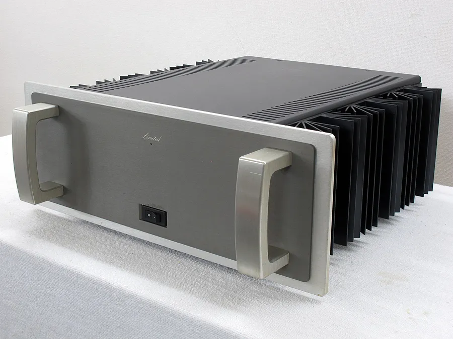 Acoustic Research Limited Model 200 パワーアンプ