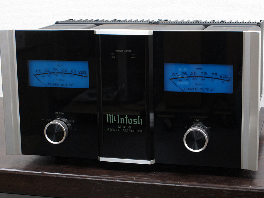 マッキントッシュ Mcintosh MC252 パワーアンプ @23287 / 中古オーディオ買取、販売、通販のショップアフロオーディオ横浜