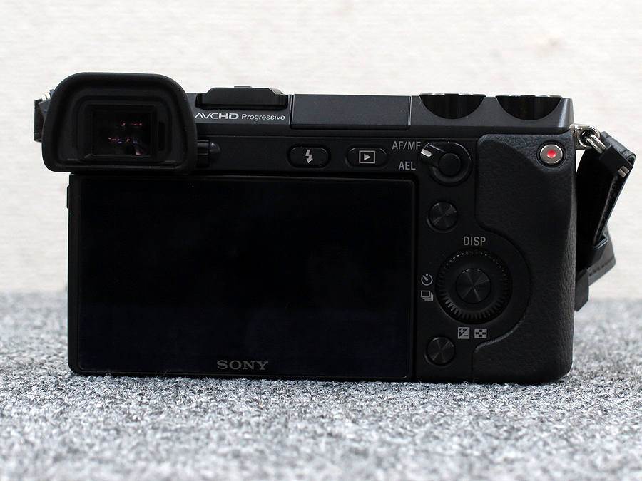 SONY - SONY NEX-6 a E30mm F3.5 ミラーレス一眼の+nuenza.com