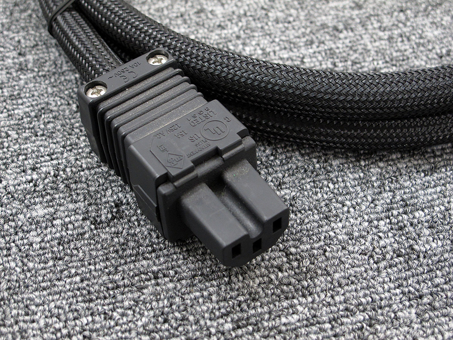 Acoustic Revive POWER STANDARD (2.0m) 電源ケーブル @23334 / 中古