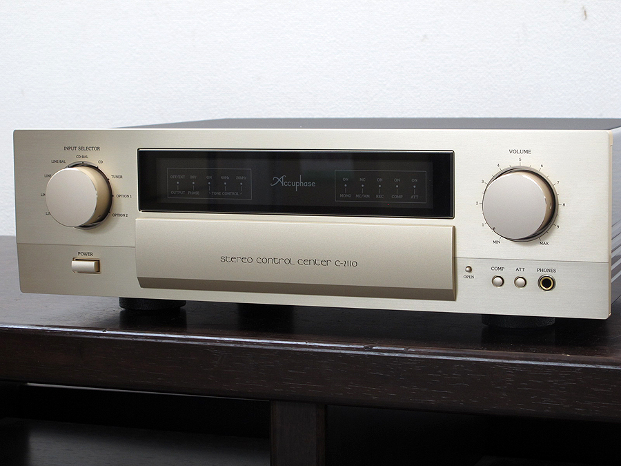 Accuphase C-2110 プリアンプ 元箱付 保証付き