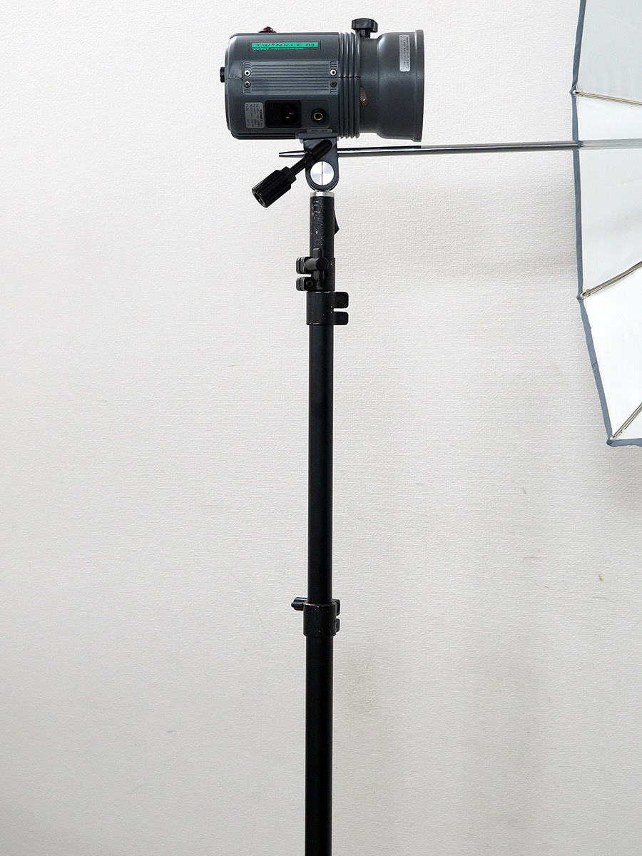 コメット COMET TWINKLE 04 ストロボ スタンド付 @23297 / 中古 