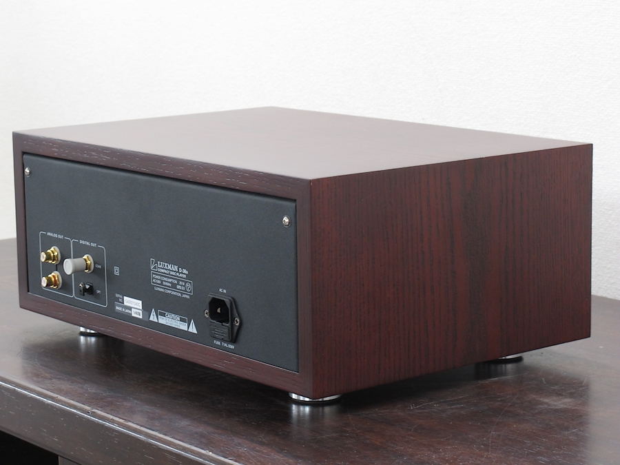 スタイリッシュシンプル 動確認済【LUXMAN D-38u】CDプレーヤー 真空管