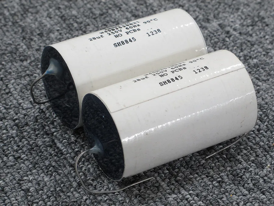 AEROVOX W45B2528E21 28uf 250V コンデンサー