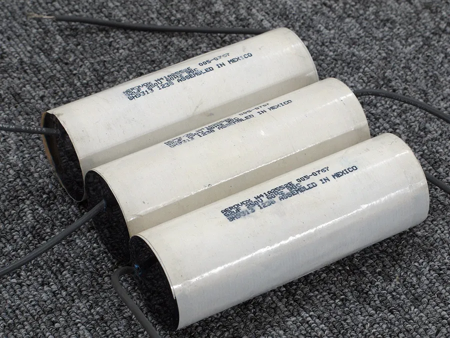 未使用 AEROVOX W41A2552E 52uf 250V (3個) コンデンサー