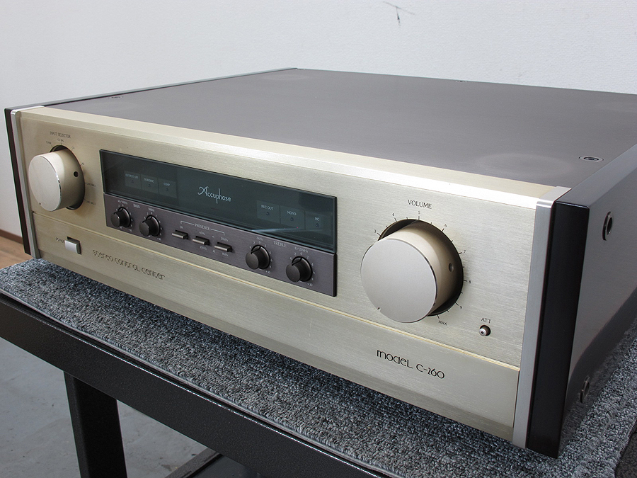 アキュフェーズ Accuphase C-260 プリアンプ @24572 / 中古オーディオ買取、販売、通販のショップアフロオーディオ横浜