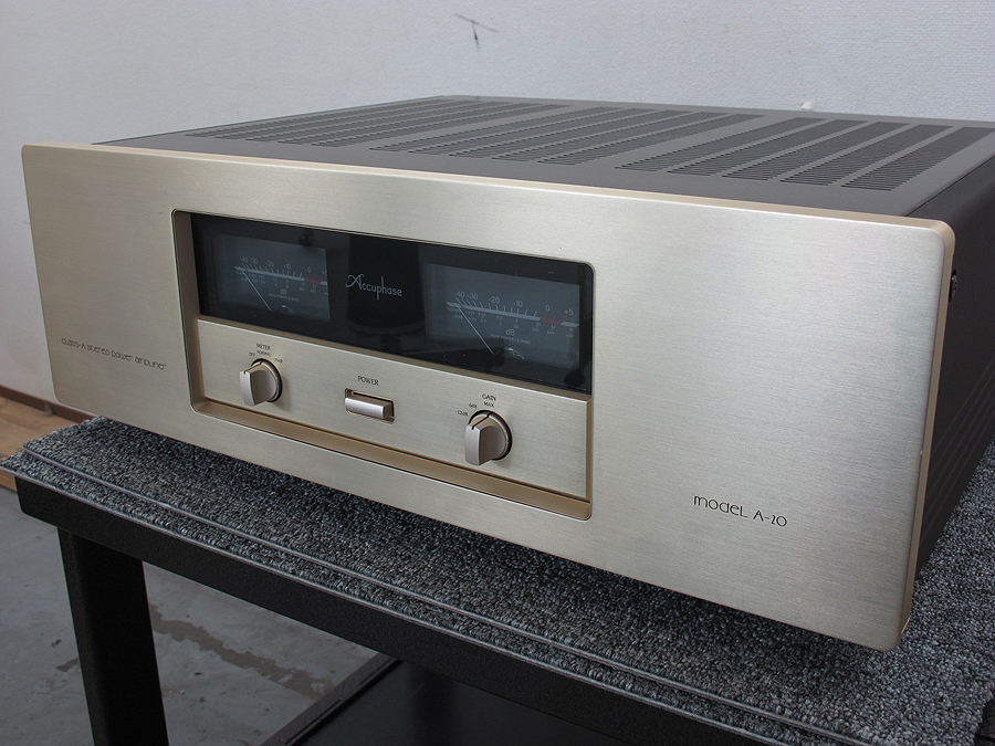 アキュフェーズ Accuphase A-20 パワーアンプ @24573 / 中古オーディオ買取、販売、通販のショップアフロオーディオ横浜