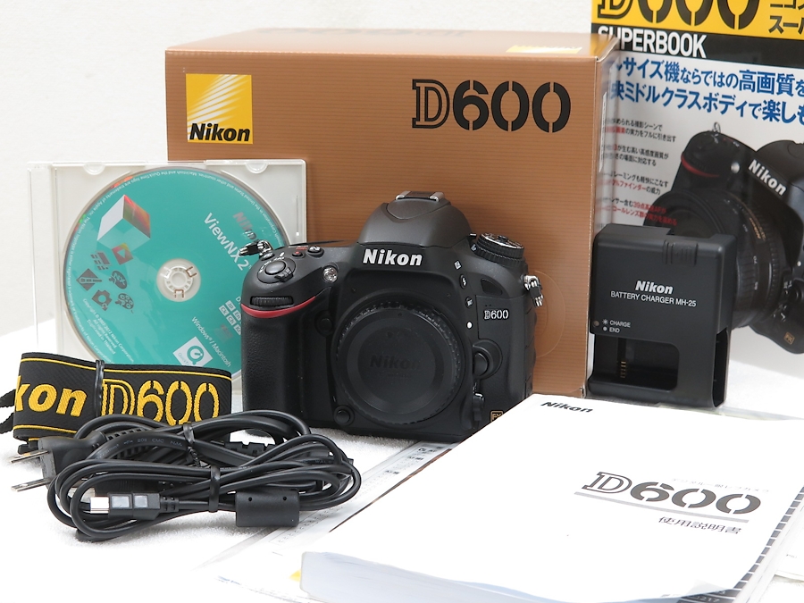 ニコン Nikon D600 ボディ 元箱・ストラップ等付属品有 @24631 / 中古