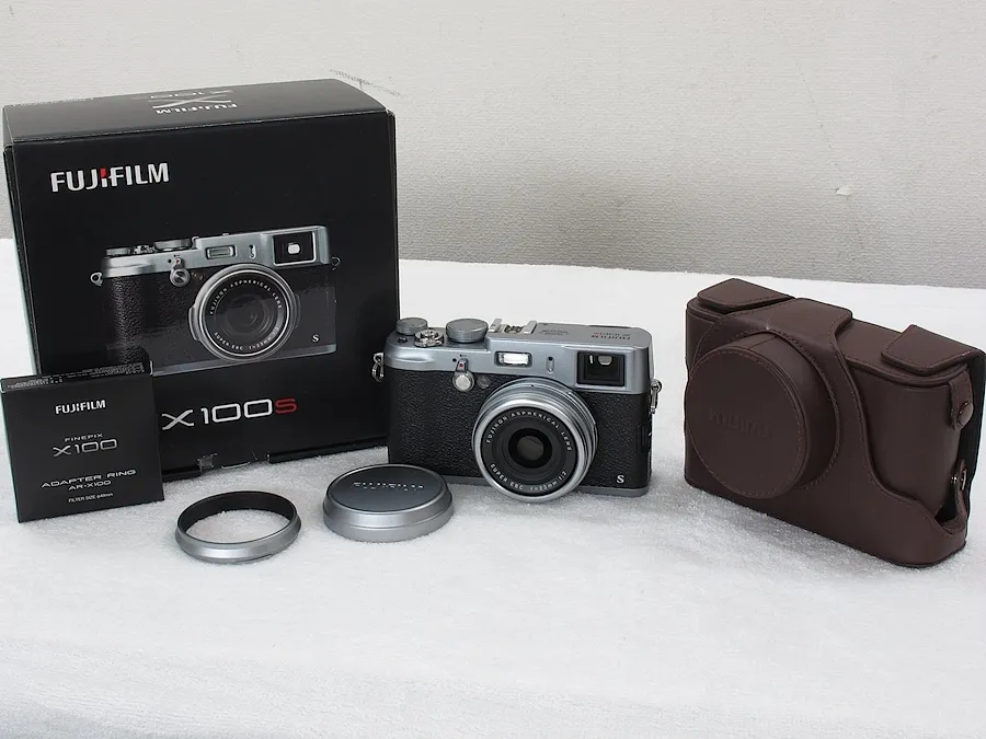 フジフィルム FUJIFILM X100S カメラ 元箱付