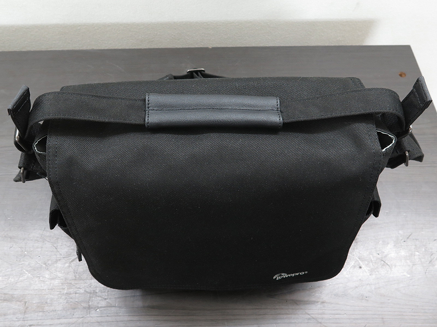【中古】(ロープロ) Lowepro カメラバッグ アーバンリポーター150 ロープロ Lowepro アーバンリポーター150 カメラバッグ @24683