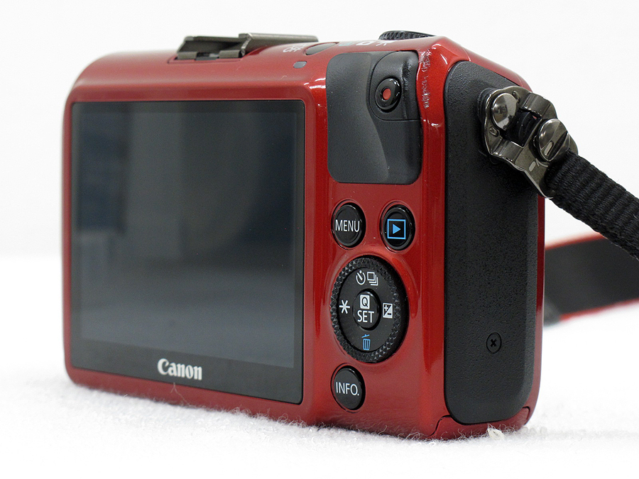 中古 ミラーレス一眼レンズキットCanon キャノンEOS R7 RF-S18-150 IS