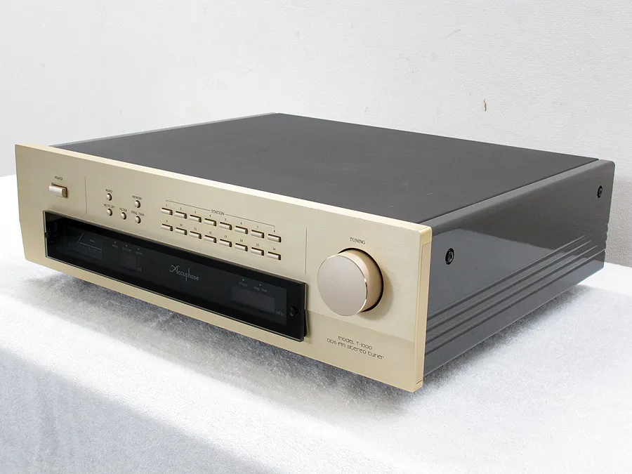 Accuphase T-1000 シンセサイザーFMチューナー 元箱付