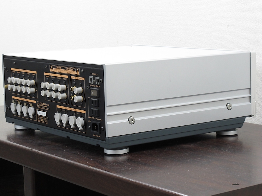 ラックスマン LUXMAN C-70F コントロールアンプ @25678 / 中古