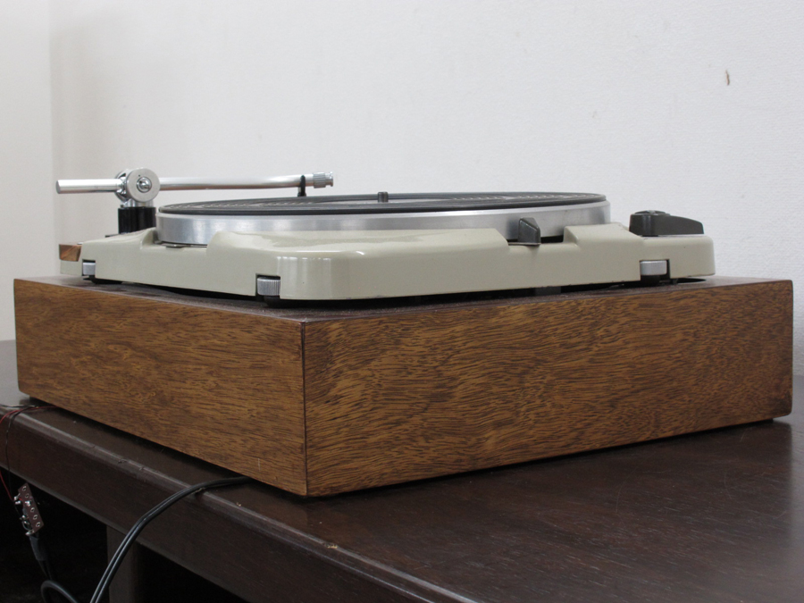 トーレンス THORENS TD124 ターンテーブル @25523 / 中古オーディオ買取、販売、通販のショップアフロオーディオ横浜