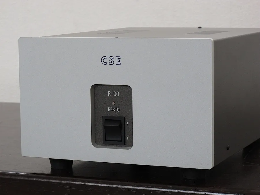 CSE R-30 クリーン電源 元箱付