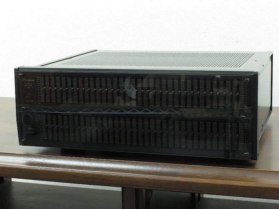 Accuphase G-18 33バンドグラフィックイコライザー