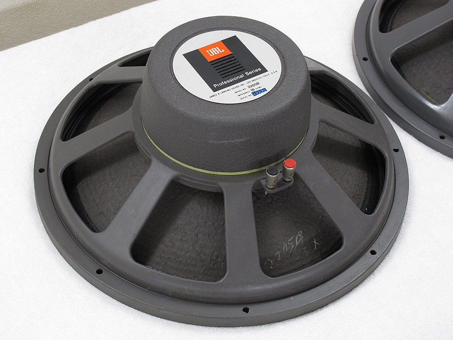 JBL 2205B 38cmウーファーユニット 16Ω ペア @26226 / 中古オーディオ