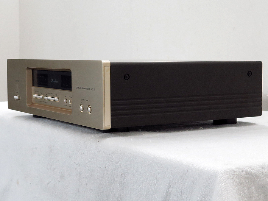 アキュフェーズ Accuphase DC-61 D/Aコンバーター @26331 / 中古