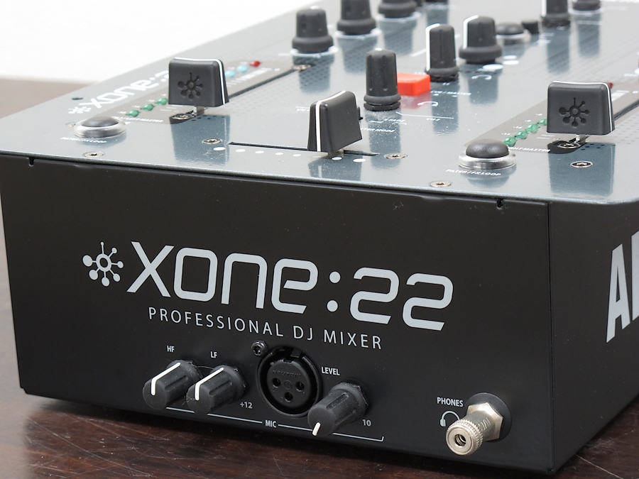 アレンアンドヒース Allen&Heath XONE:22 DJミキサー @26239 / 中古オーディオ買取、販売、通販のショップアフロオーディオ横浜