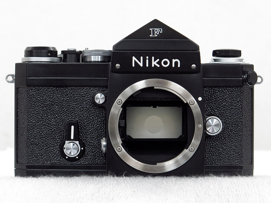 薄曇り中玉に薄カビがありますが8559 良品 Nikon F アイレベル + 50mm F2
