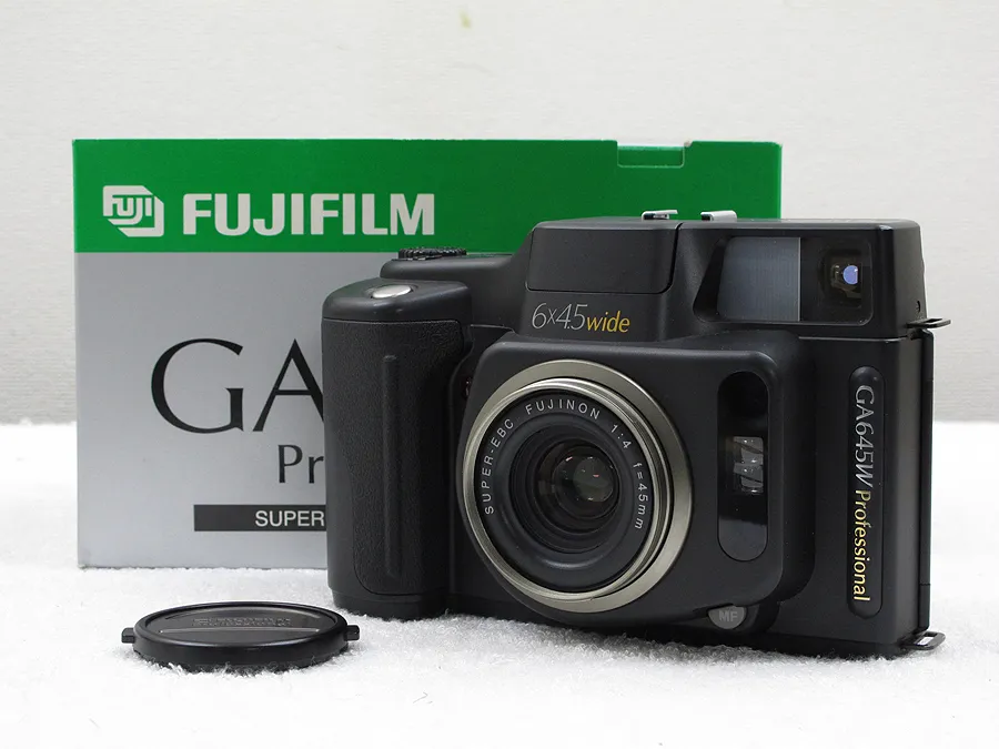 フジフィルム FUJIFILM GA645W Professional 中判カメラ