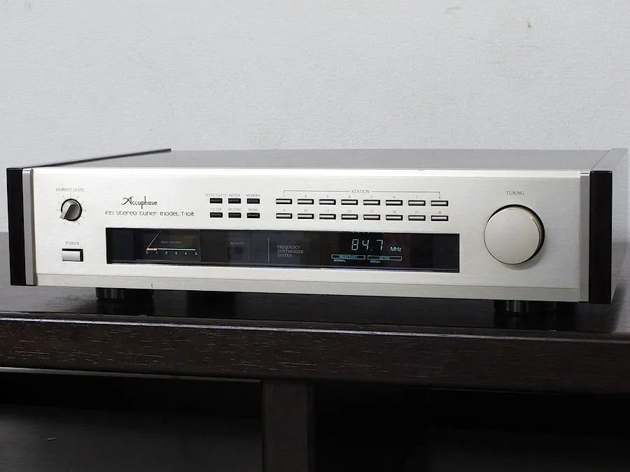 Accuphase T-108 アキュフェーズ チューナー