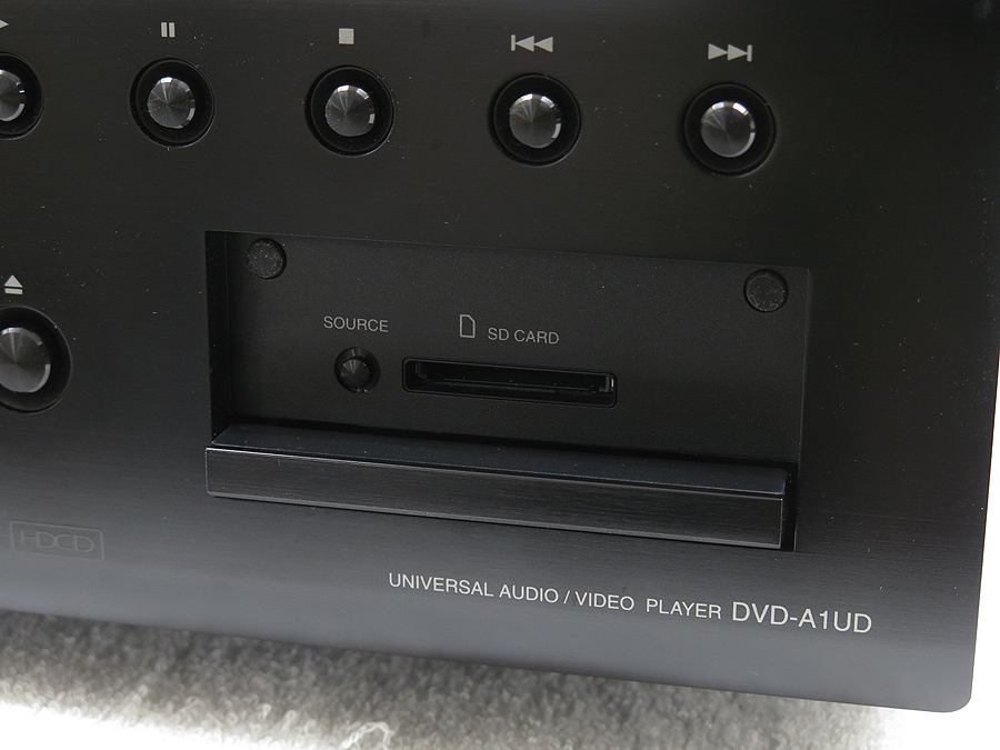 美品】 DENON DVD-A1UD ユニバーサルプレーヤー 元箱付 @28259 / 中古