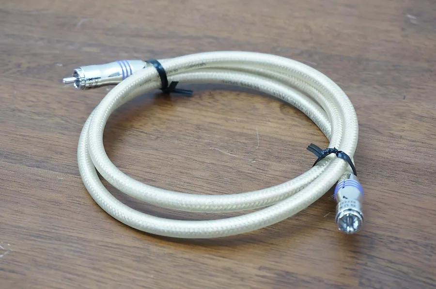 QED QUNEX 75 Signature 同軸デジタルケーブル1.0m