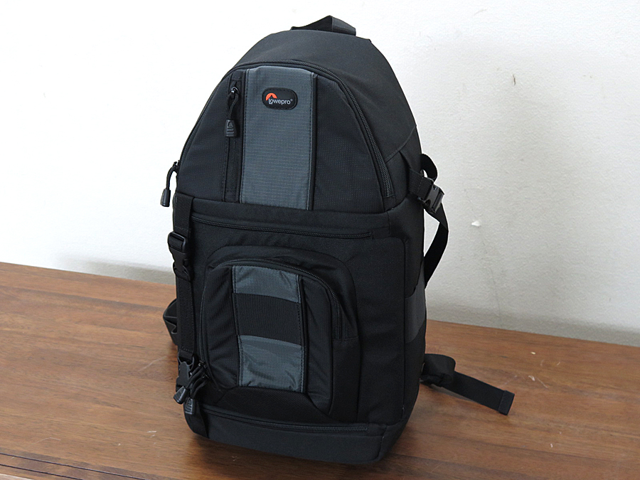 Lowepro スリングショット 202AW カメラバッグ