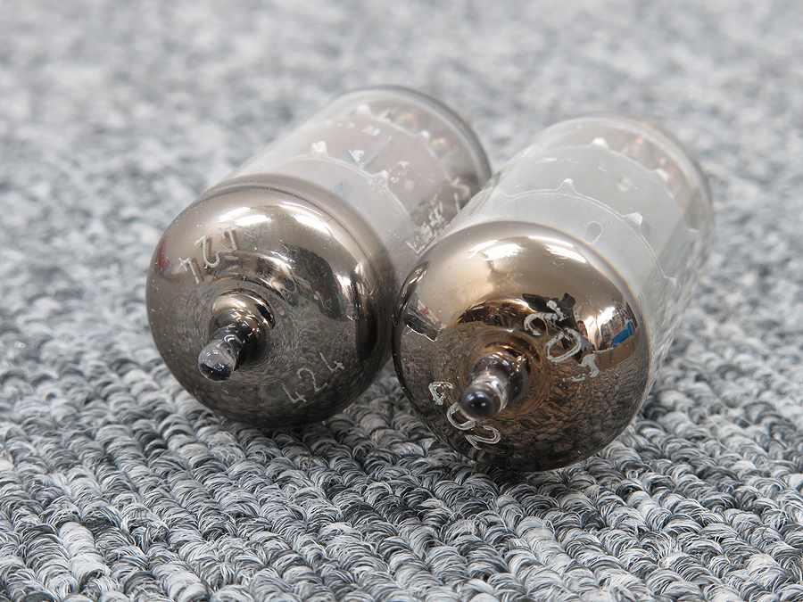 TELEFUNKEN ECC81 2本セット 動作未確認　ダイヤマーク無し TELEFUNKEN ECC81 2本セット 動作未確認ダイヤマーク無し