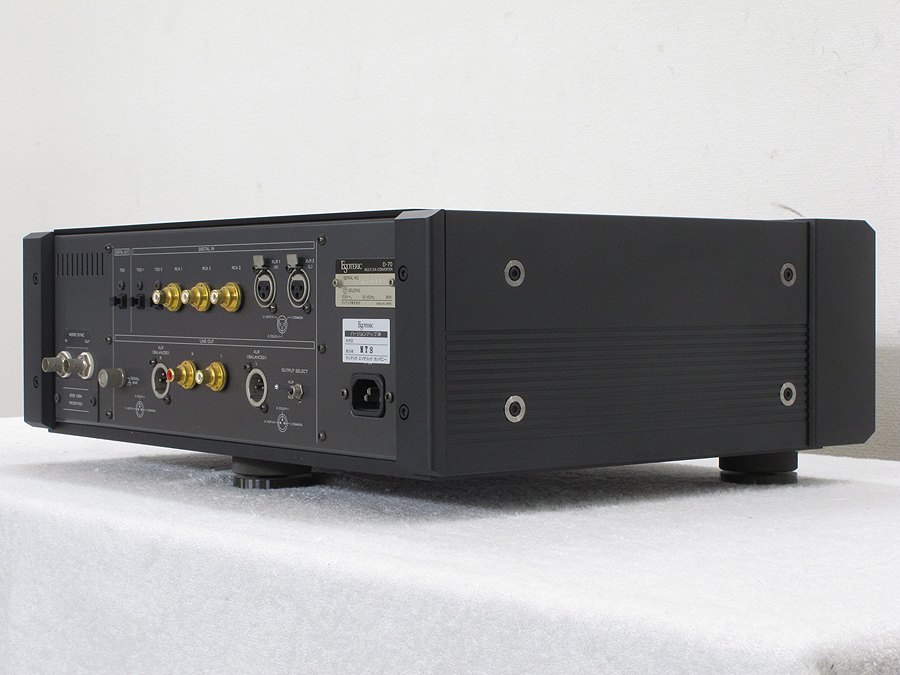 【ESOTERIC/エソテリック/D-70/コンバーター/美品/通電確認済み】 エソテリック ESOTERIC D-70 D/Aコンバーター @33242 / 中古