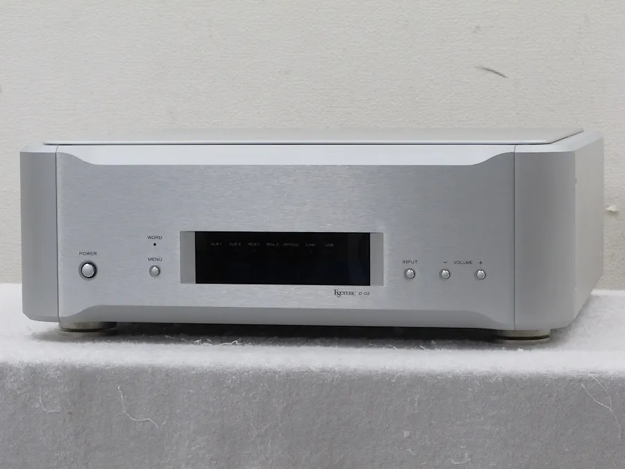 エソテリック ESOTERIC D-02 D/Aコンバーター 2011年製