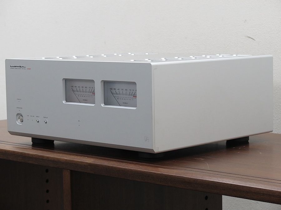 美品】 ラックスマン LUXMAN M-700u パワーアンプ 元箱 @30035 / 中古