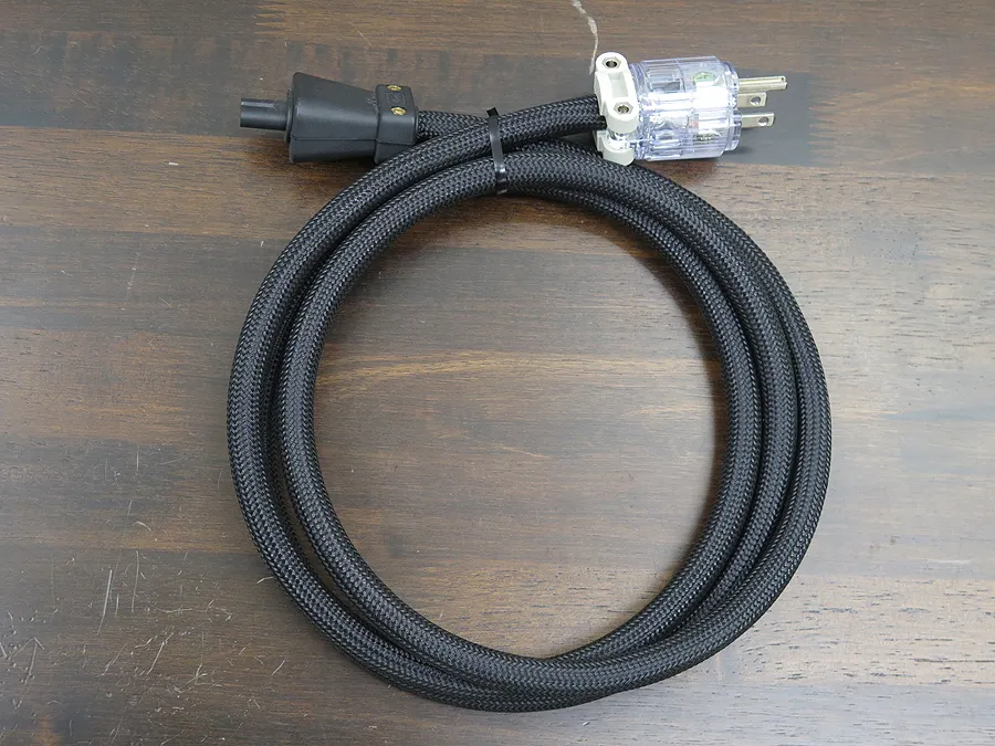 アコリバ Acoustic Revive POWER STANDARD MG (2.0m)