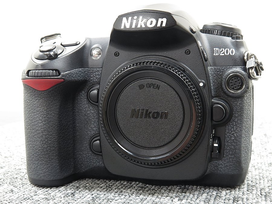 ニコン NIKON D200 ボディ カメラ