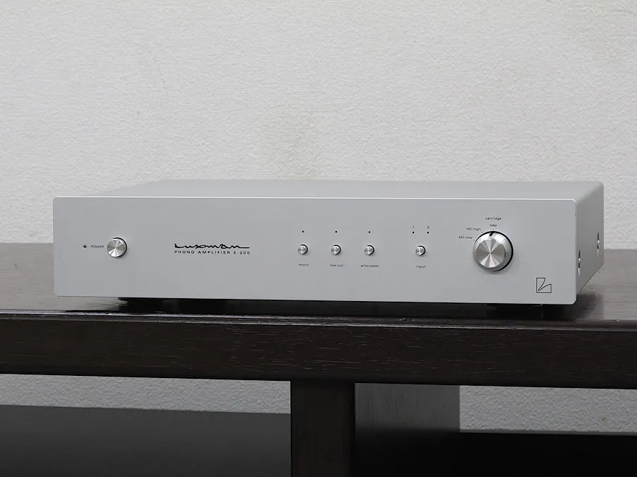 ラックスマン LUXMAN E-200 フォノイコライザー