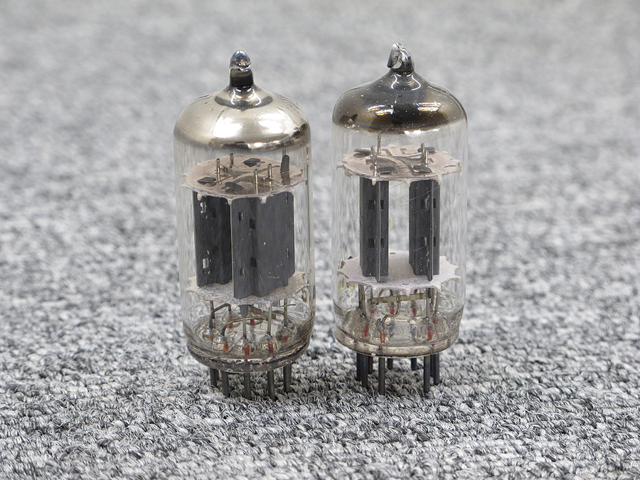シーメンス SIEMENS ECC83 (2本) 真空管 元箱 @30657 / 中古オーディオ