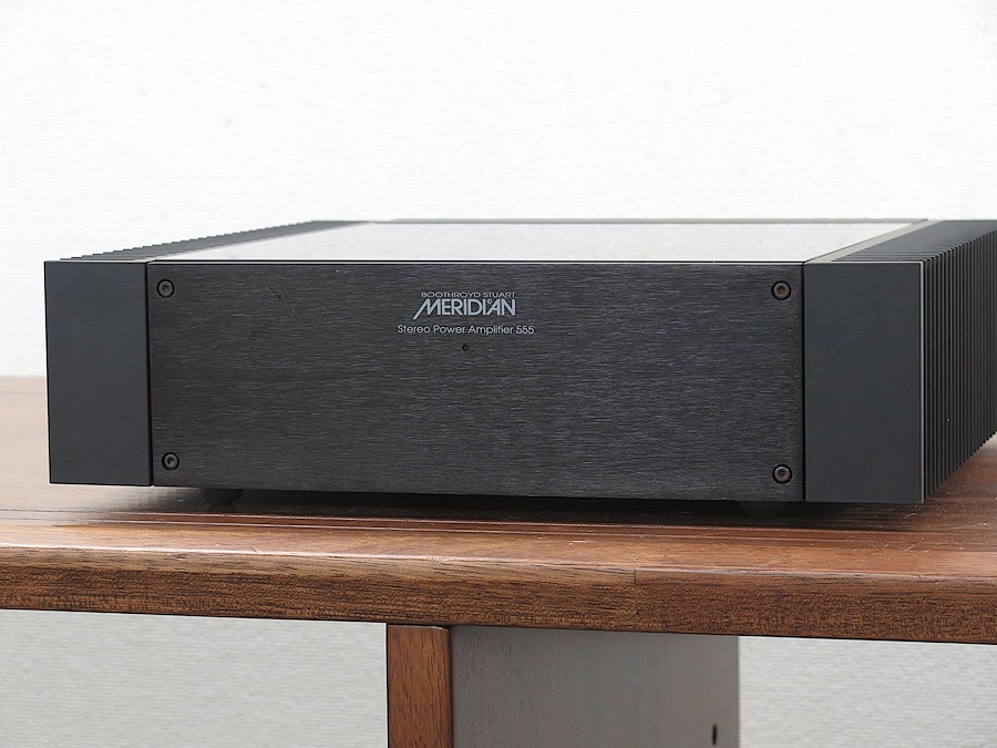 MERIDIAN 551 プリメインアンプ【AXISS 正規輸入品 100V】 高額買取実施中!!】MERIDIAN プリメインアンプ 551 メリディアン
