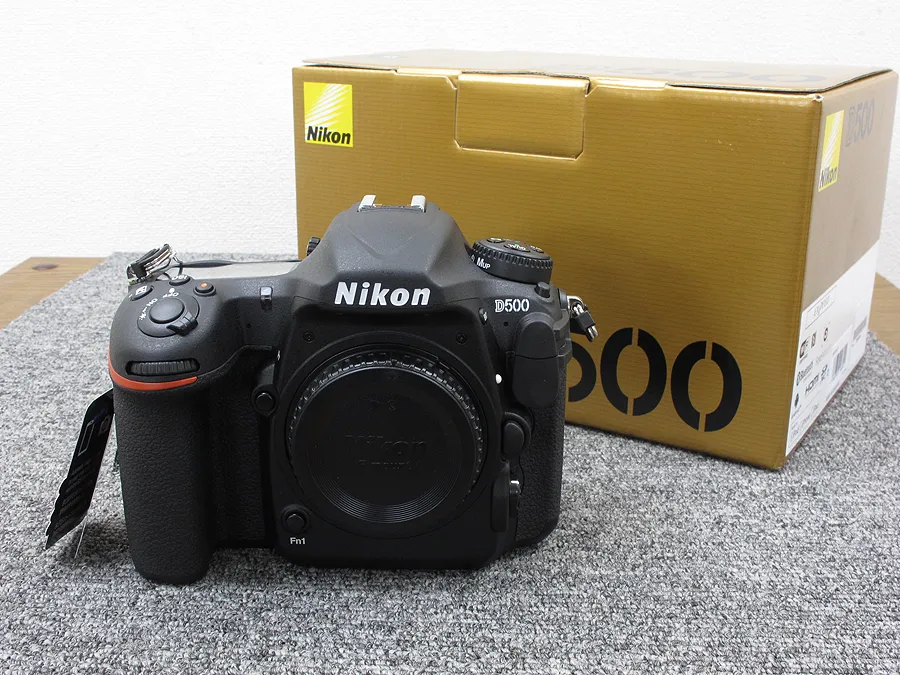 ニコン NIKON D500 (ボディ) カメラ 元箱付