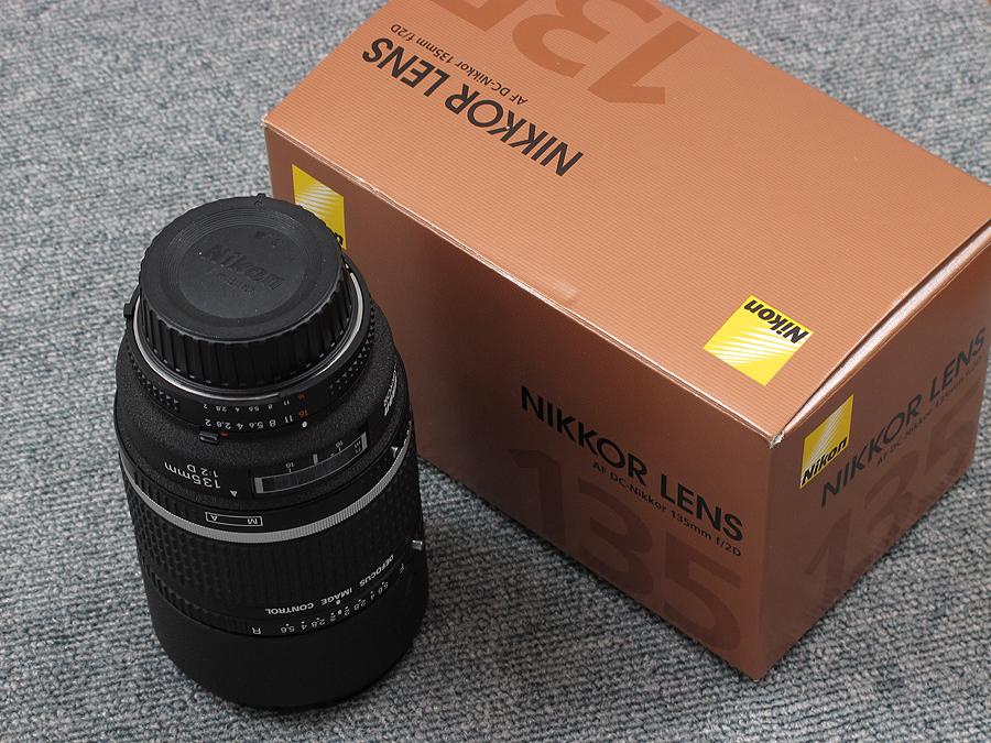 NIKON AI AF DC-NIKKOR 135mm F2D カメラレンズ 元箱付