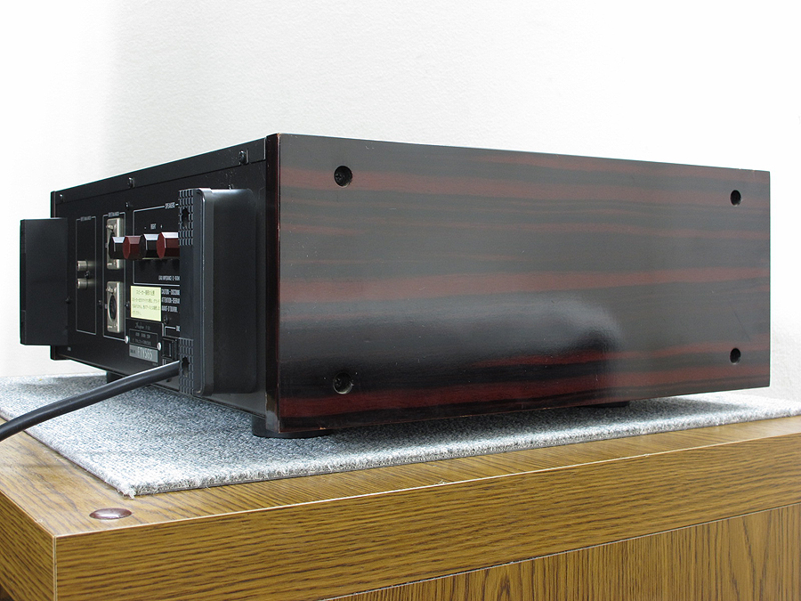 【最終値下げ】Accuphase P-102 パワーアンプ 高級アンプ Accuphase P-102 パワーアンプ - 中古オーディオの販売や買取なら