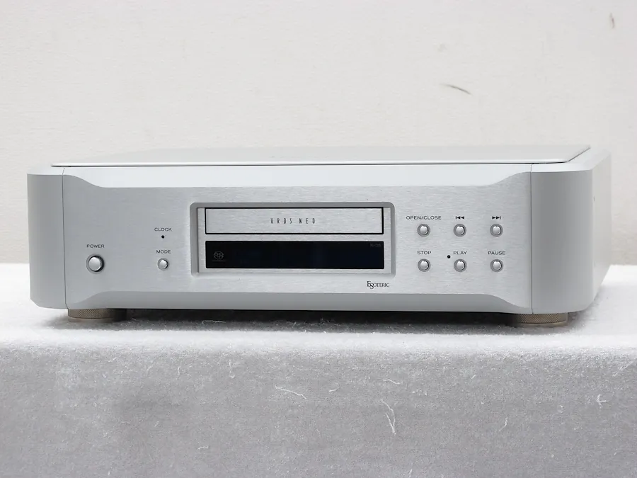 エソテリック ESOTERIC K-05 CD/SACD プレーヤー