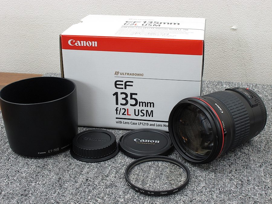 美品】 Canon EF135mm F2L USM カメラレンズ 元箱付 @31681 / 中古