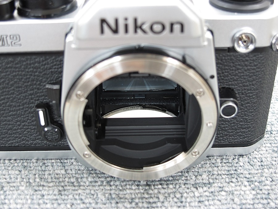 【美品】 ニコン NIKON New FM2 シルバー フィルムカメラ @31098 / 中古オーディオ買取、販売、通販のショップアフロオーディオ横浜