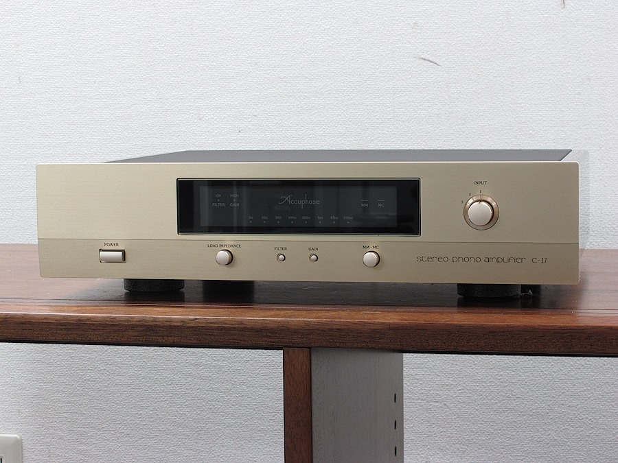 美品】Accuphase C-27 フォノイコライザー 元箱付 @31845 / 中古オーディオ買取、販売、通販のショップアフロオーディオ横浜