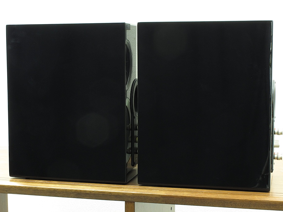 KEF R300 スピーカー ピアノブラック @32128 / 中古オーディオ KEF R300 スピーカー ピアノブラック @32128 / 中古オーディオ