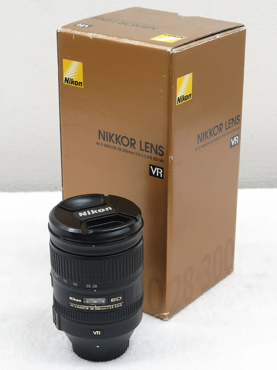 NIKON AF-S NIKKOR 28-300mm f/3.5-5.6G ED VR