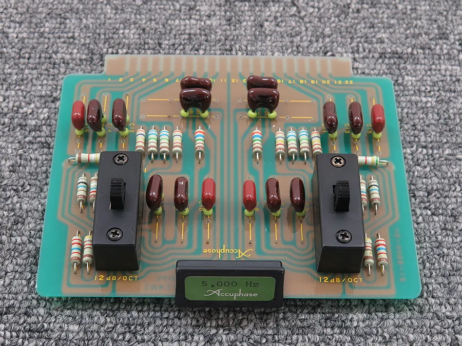 Accuphase CB-5000 クロスオーバーボード 元箱付