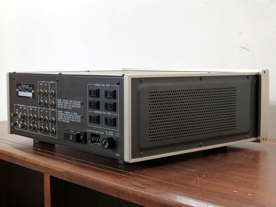 アキュフェーズ Accuphase C-200X プリアンプ @32733 / 中古オーディオ